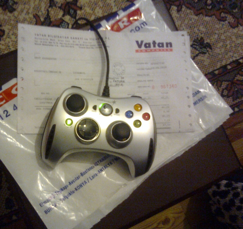  Logitech ChillStream (El soğutmalı gamepad - PC için)
