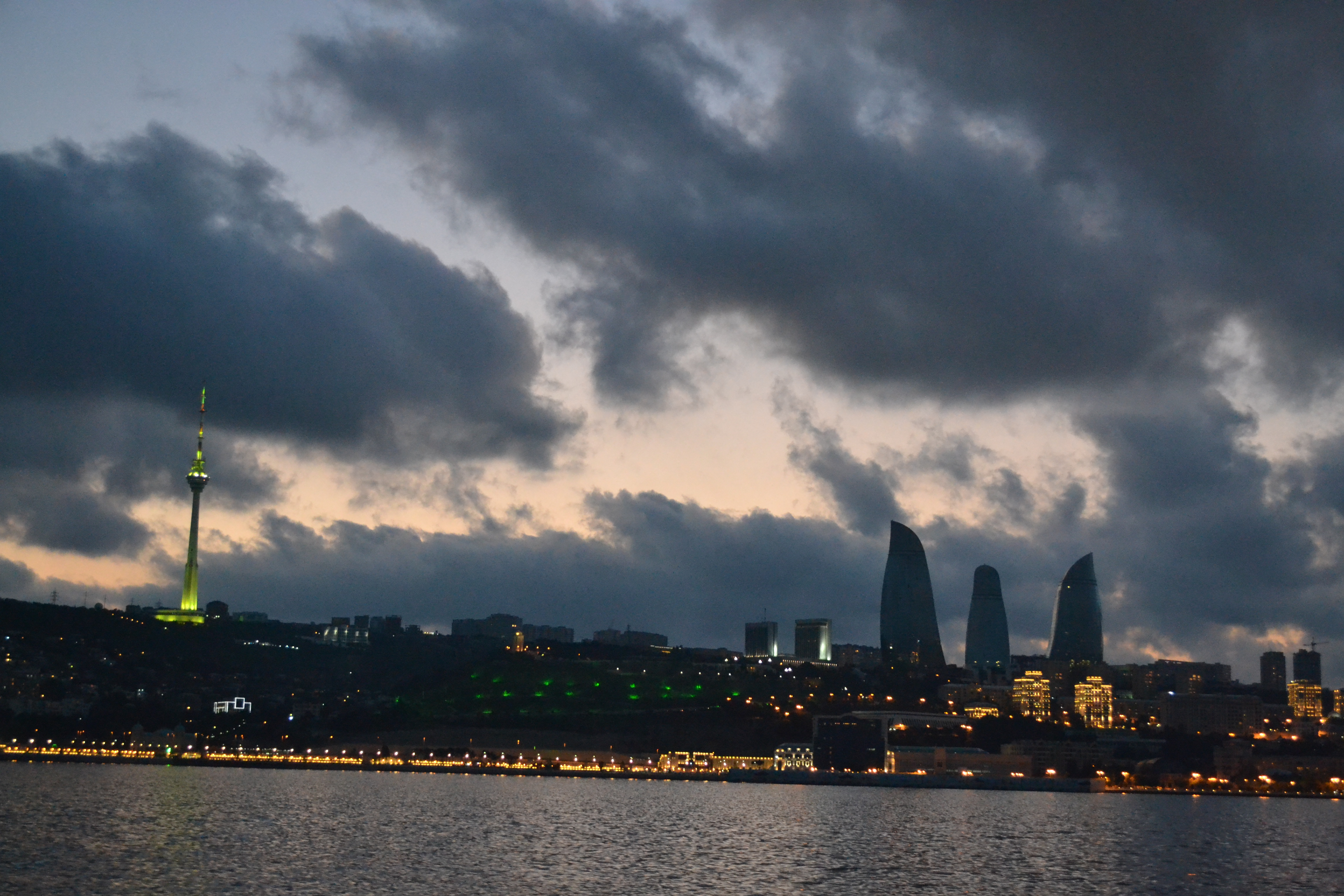  AZERBAYCANLA İLGİLİ SORULARINIZ VARSA BUYRUN SORUN (--HER ZAMAN GÜNCEL--)