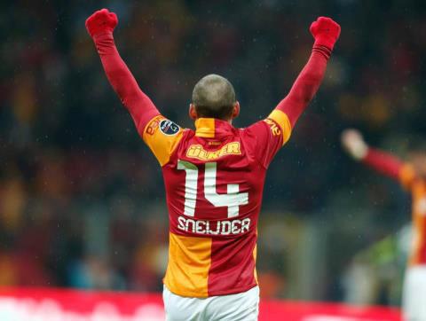  Wesley Sneijder - Attığı Tweet