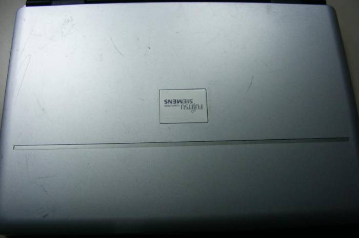            FUJITSU SIEMENS AMILO PA 1510 AMD 64 X2 LAPTOP TAKASLI