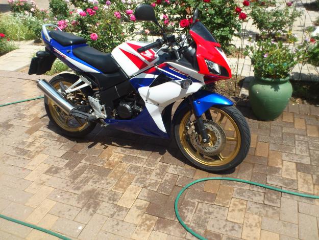  Yamaha YZF R125 Nasıl Bilirsiniz?