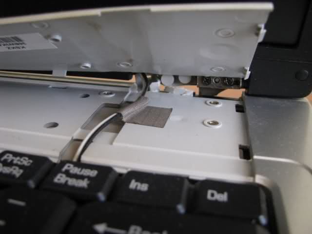 Toshiba L10 dayanamadı çatladı, lütfen yardım!(FOTOLU)