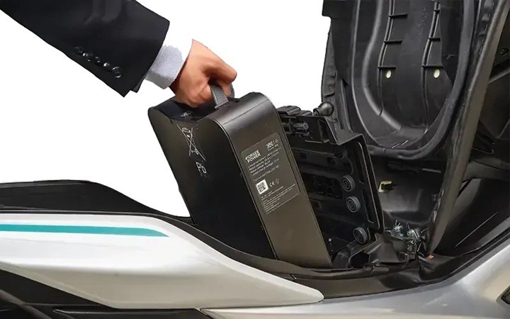 Yamaha'dan çıkarılabilir bataryalı elektrikli scooter: Aerox-E