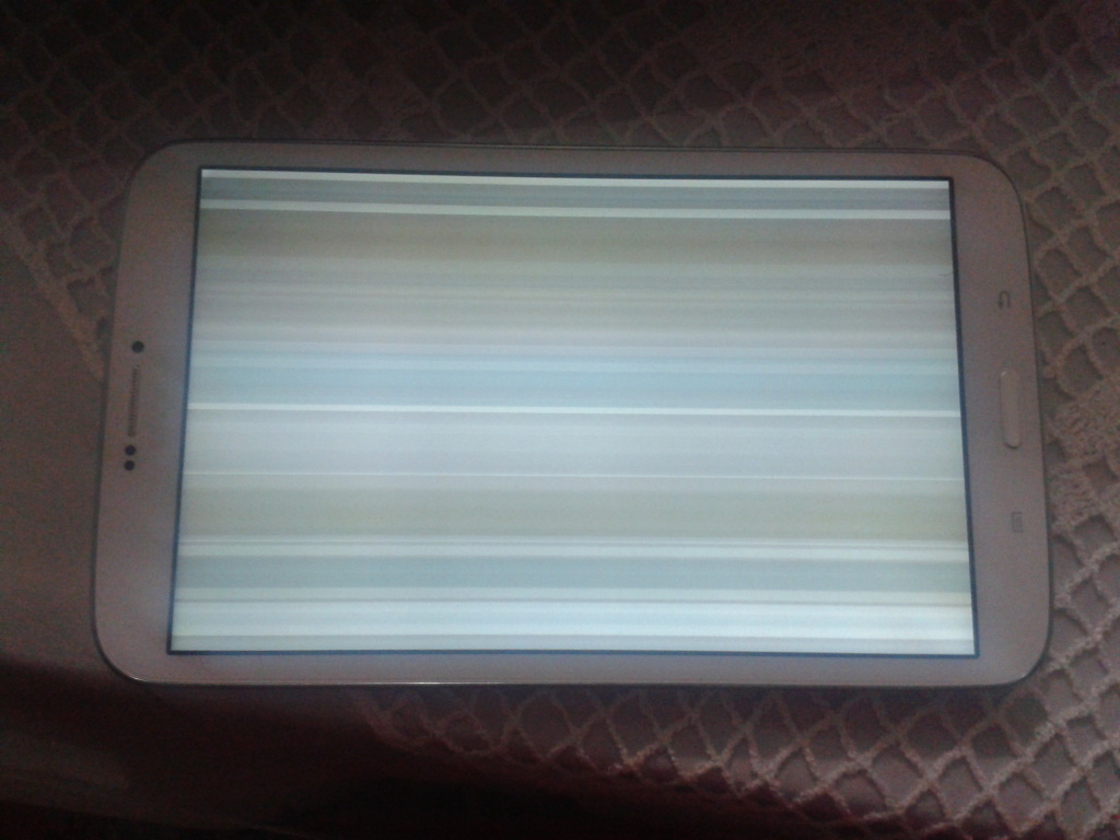  Galaxy Tab3 8.0 garip ekran problemi...