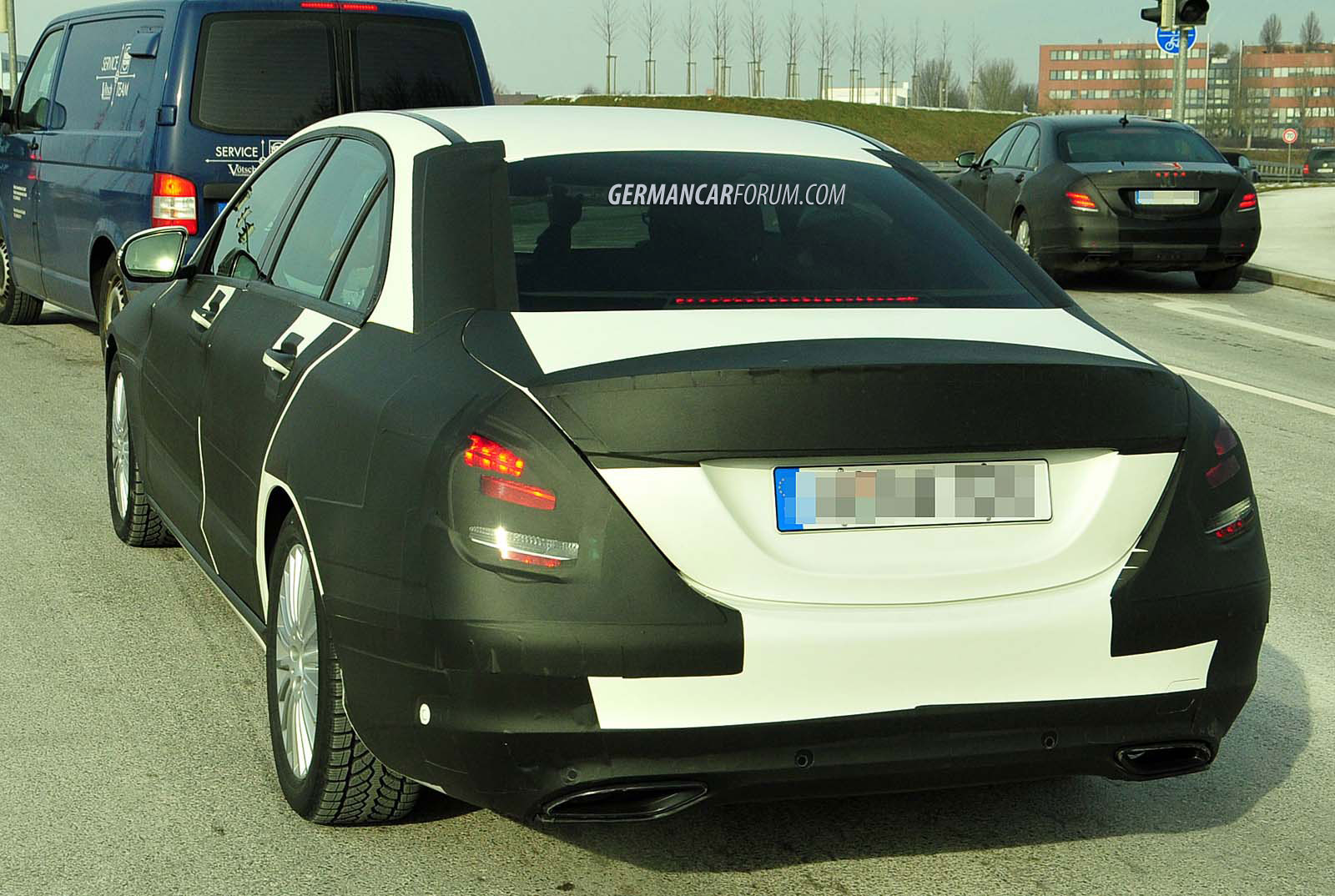  YENİ MERCEDES C SERİSİ HAFİF KAMUFLAJLI!