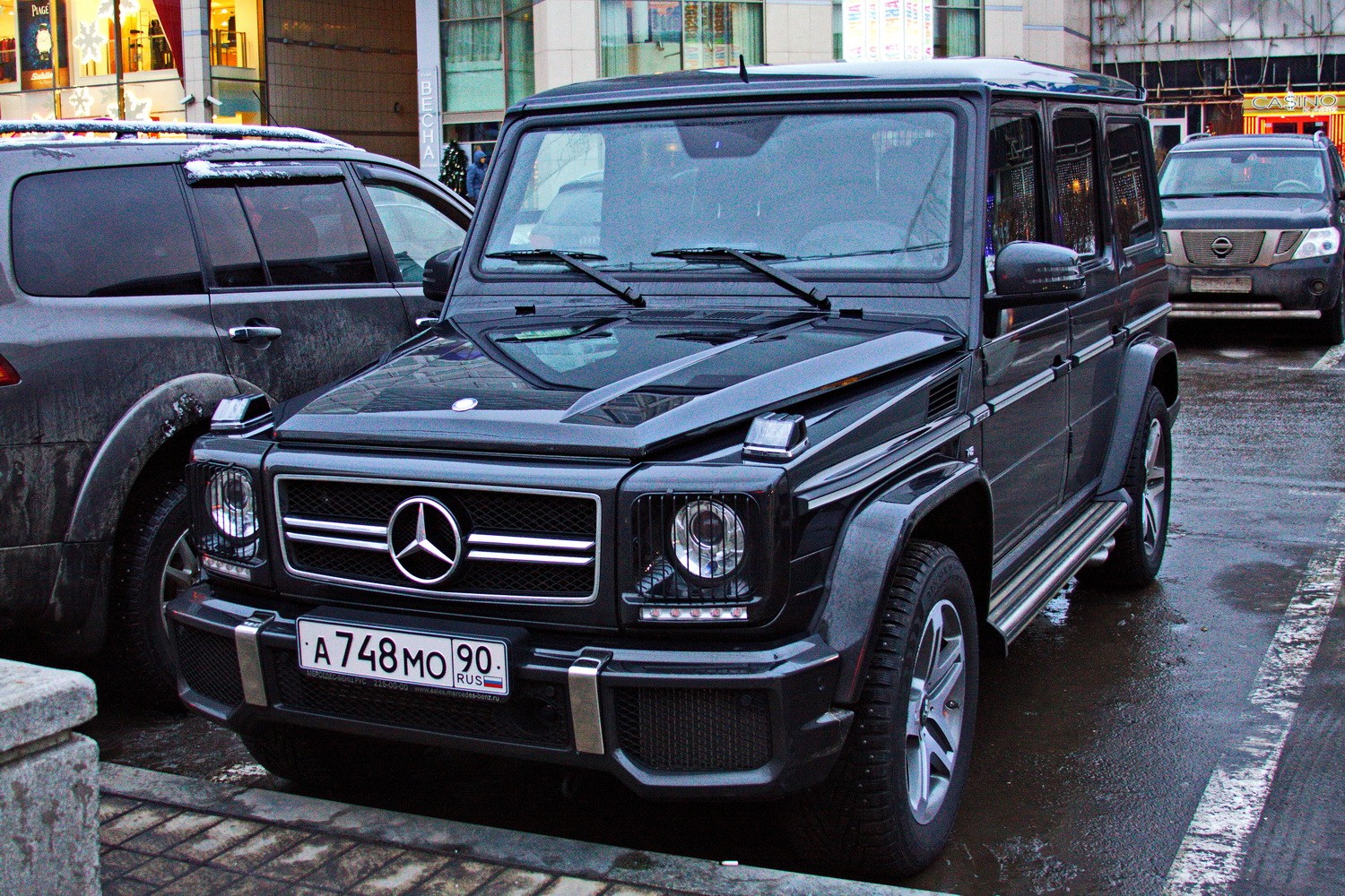  Mercedes G65 AMG 675 000 Euro