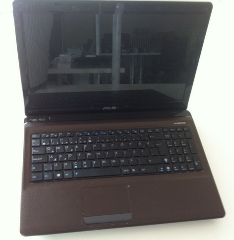  Satılık Garantili Asus K52JT i3 / 3GB / 320GB / 1GB HD6370