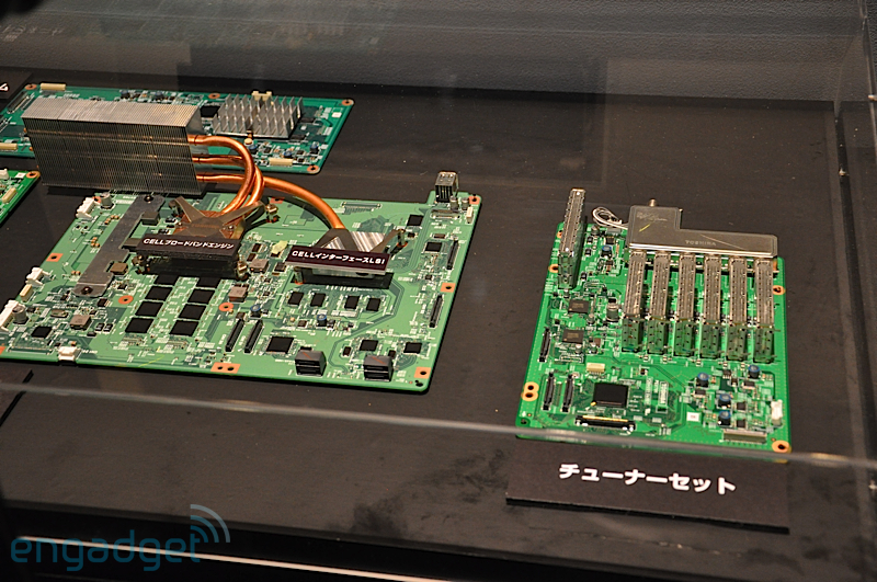 Ve Toshiba Cell işlemcili ilk LCD HDTV modelini duyurdu: Regza 55X1