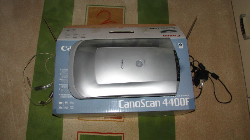 Как снять крышку со стеклом со сканера canon canoscan 4400f