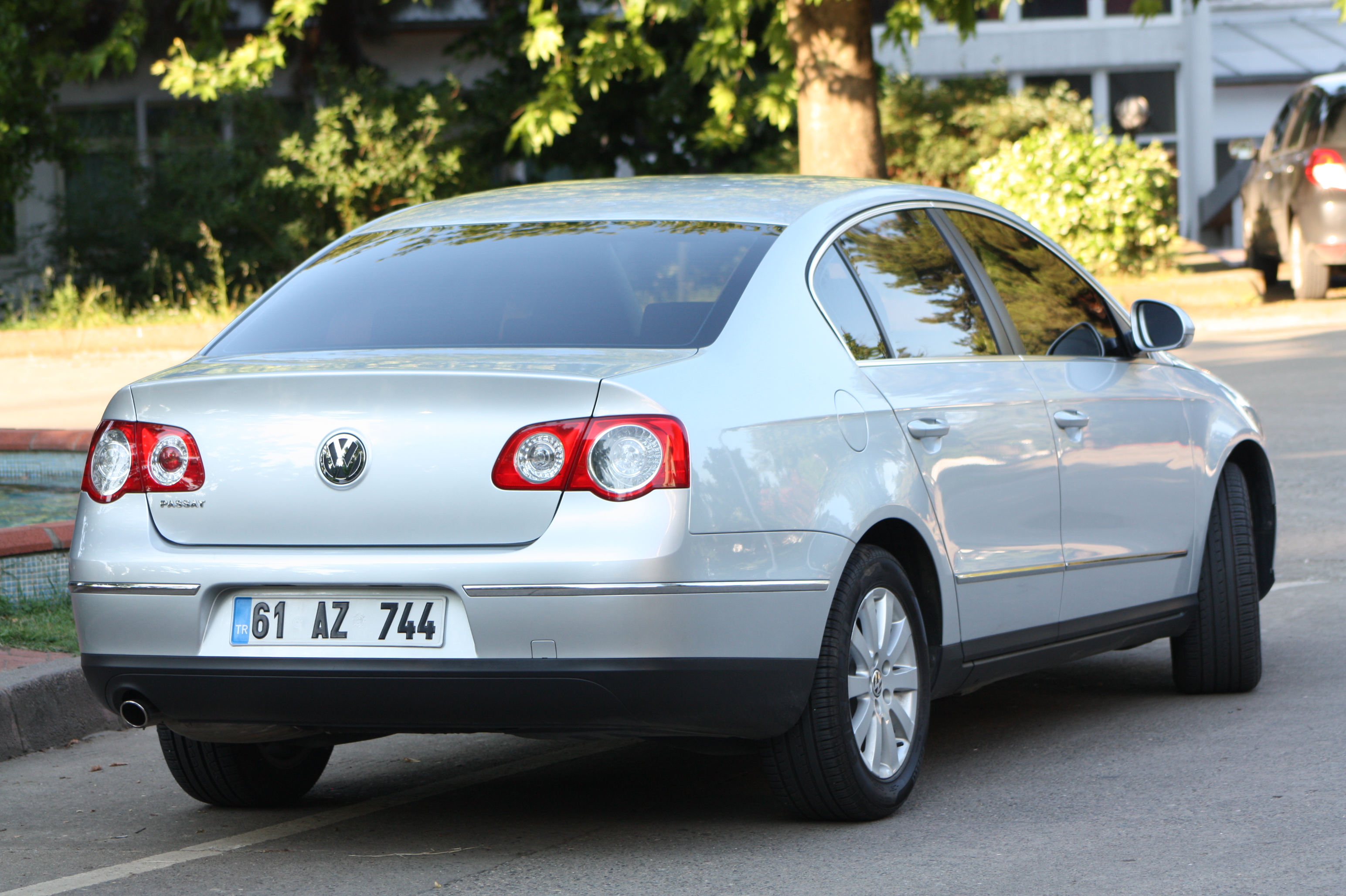File:2006-2010 Volkswagen Passat (3C) sedan (2011-07-17) 02.jpg - Wikipedia