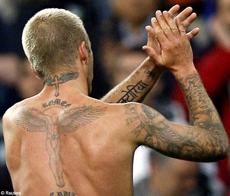  Futbolcuların Kollarındaki Dövmeler?
