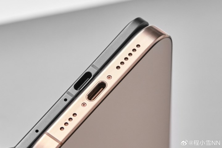 Oppo Find N5'in ultra ince gövdesi ortaya çıktı: USB-C girişi zor sığıyor!