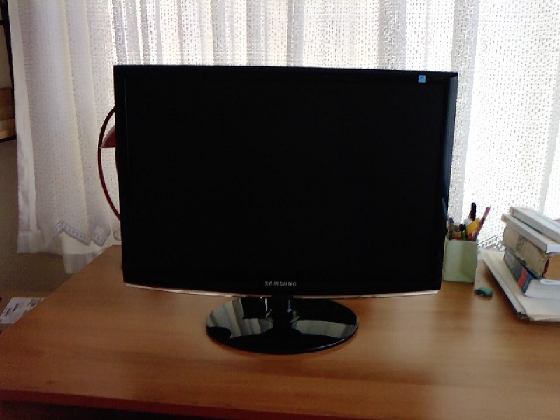  [Satılık] Samsung 2233 Analog-dvi 210TL >>>> 199 TL