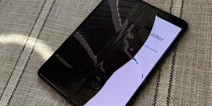 Samsung incelenmesi için dağıttığı Galaxy Fold'ları geri çağırdı