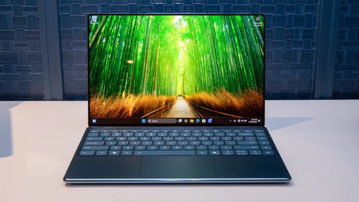 Lenovo Yoga Slim 9i tanıtıldı: Ekran altı kameraya sahip ilk dizüstü bilgisayar