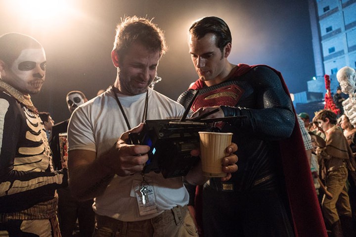 Zack Snyder daha fazla çizgi roman filmi yapmak istemediğini söyledi