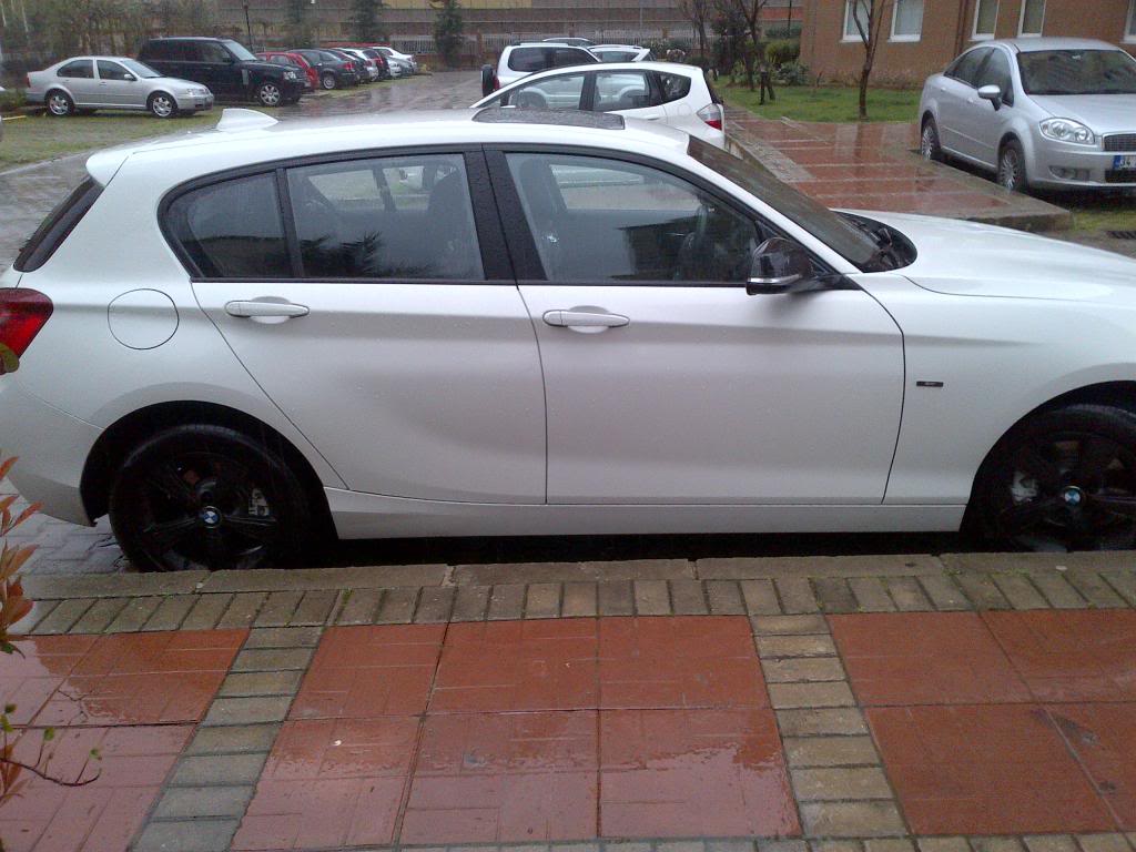  BMW 1,18i F20 Plasti dip 34 UY 0079