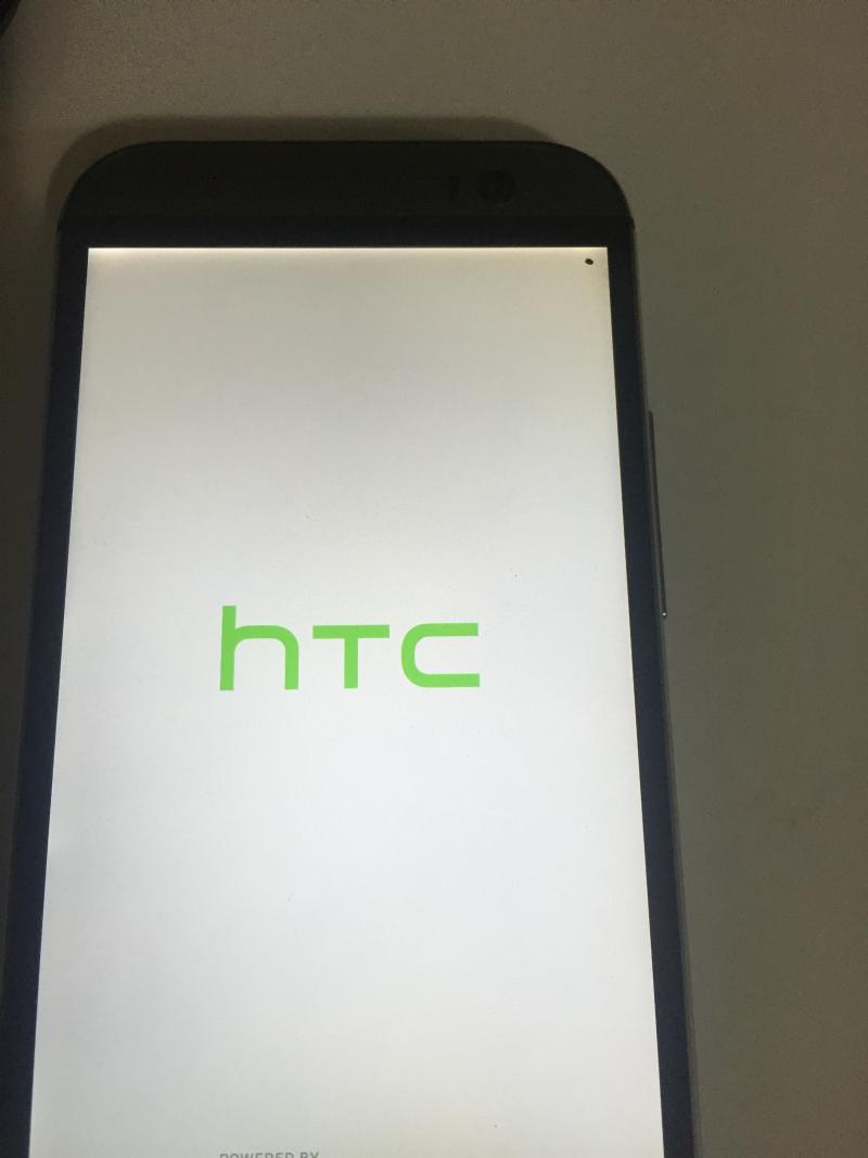  HTC One M8 Gun Metal ***699 TL***