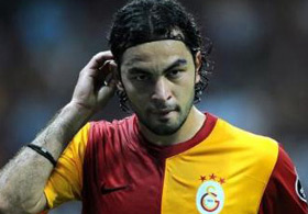  Selçuk İnan'ın Lost Sayid'e Benzemesi