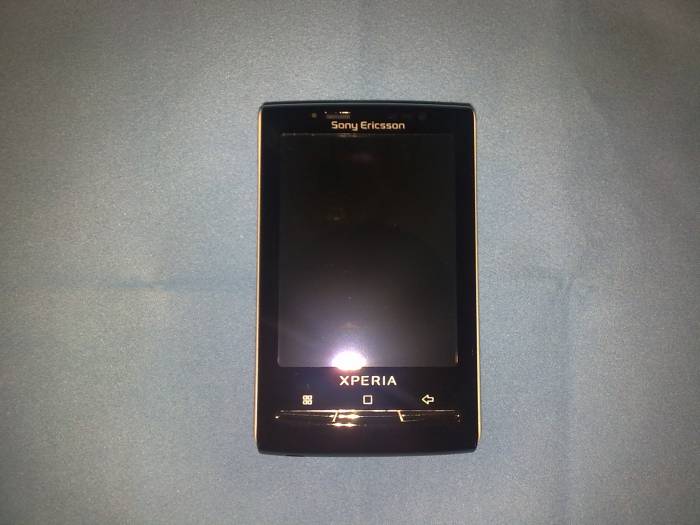  Sony Ericsson XPERIA X10 mini