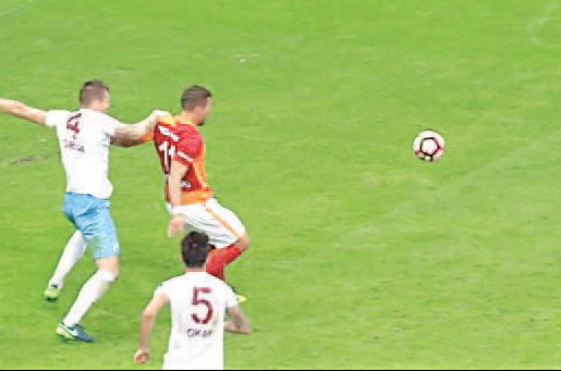 Galatasaray'a Penaltı Veremediler !