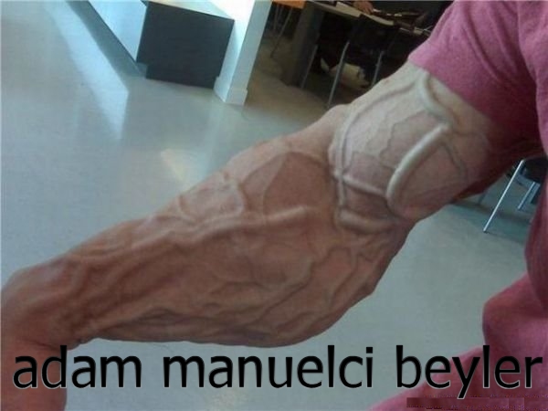  Bir kızla sevgili olmak için hiçbirşey yapmıyorum..