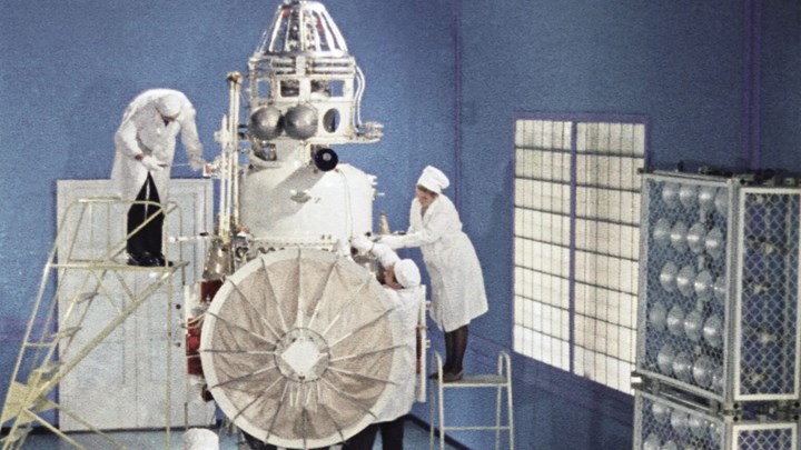 Gergin bekleyiş bitti, Kosmos 482 dünyaya düştü