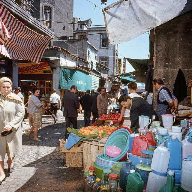  1971 İSTANBUL FOTOĞRAFLARI ( YÜKSEK ÇÖZÜNÜRLÜKLÜ / DÜN ÇEKİLMİŞ GİBİ )