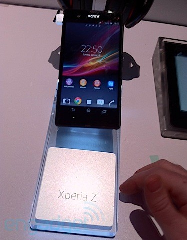 Sony Xperia Z, resmi tanıtımı öncesi CES 2013'te görüntülendi