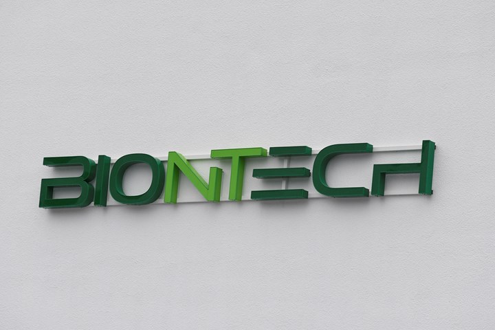 BioNTech, Covid-19 aşısı nedeniyle mahkemeye çıkıyor: Yüzlerce tazminat talebi var!