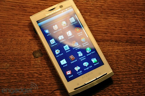 Nokia E7 tanıtıldı; Symbian^3 - QWERTY klavye - 4 inç AMOLED ekran - 720p video