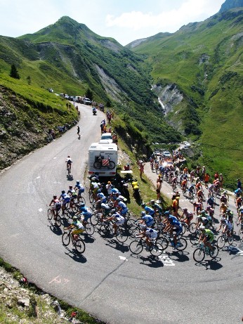  Tour de France'ı seyreden var mı?
