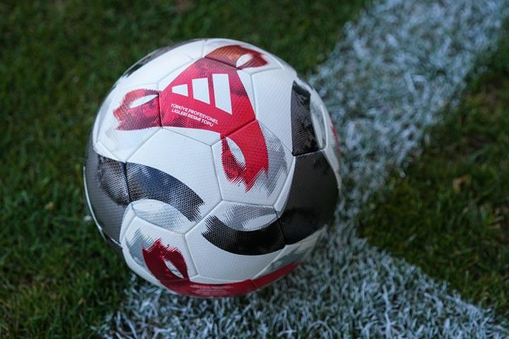 Süper Lig yayınlarında yeni dönem: Derbilere 4K HDR ve 25 kamera geliyor