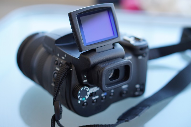  SATILIK EFSANE SONY R1 - Lowepro ve Ekstralar