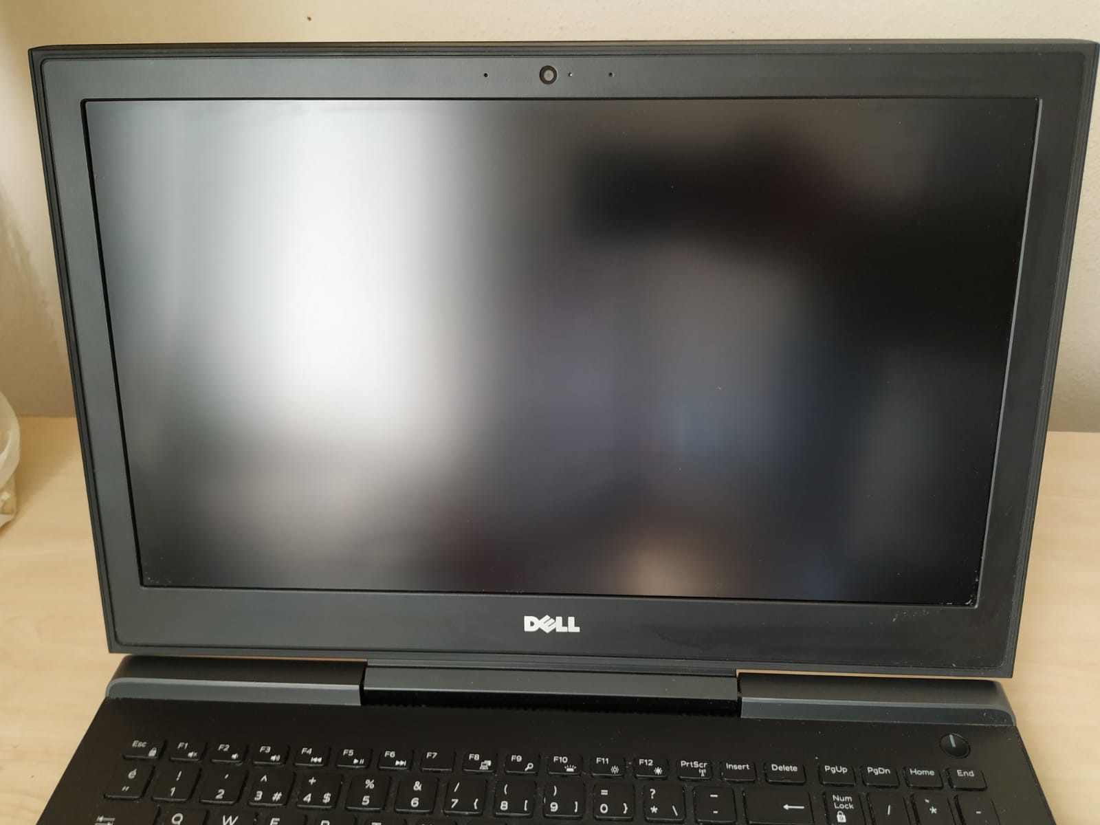 DELL 7567 - i5/8gb/GTX1050