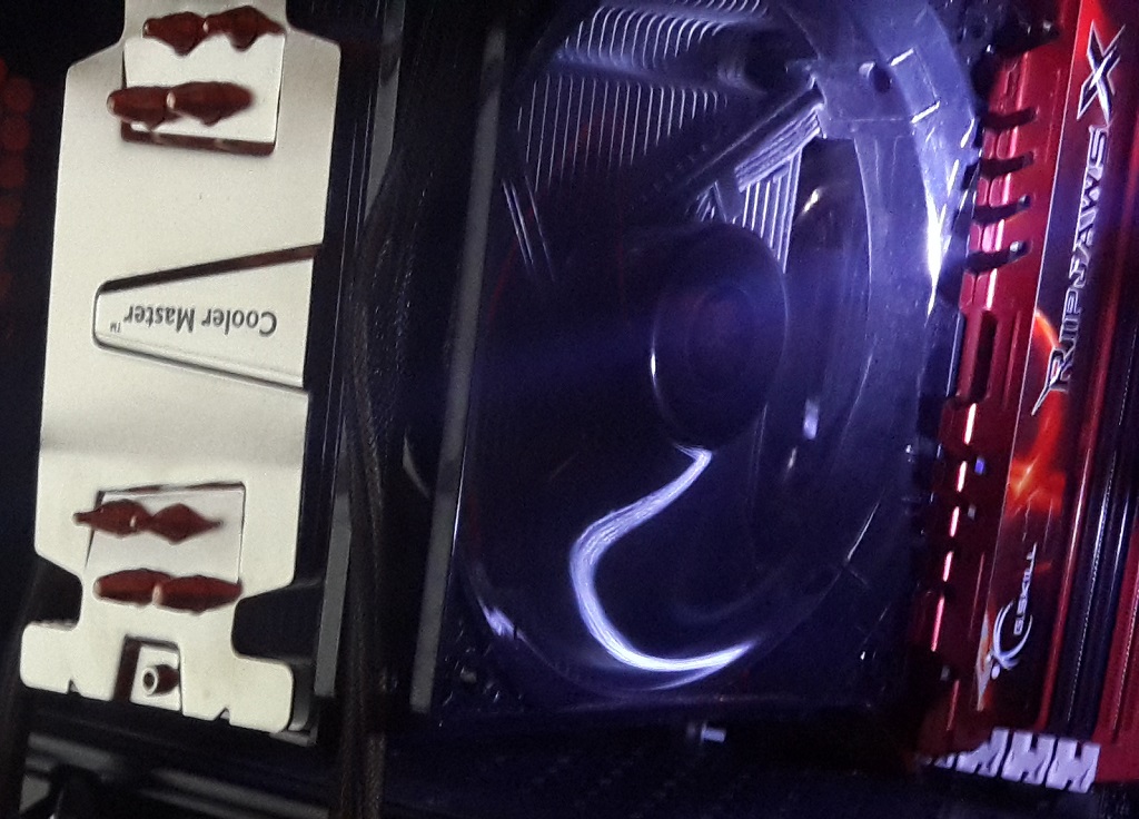  İŞLEMCİ SOĞUTUCUSU - Cooler Master Hyper 412S