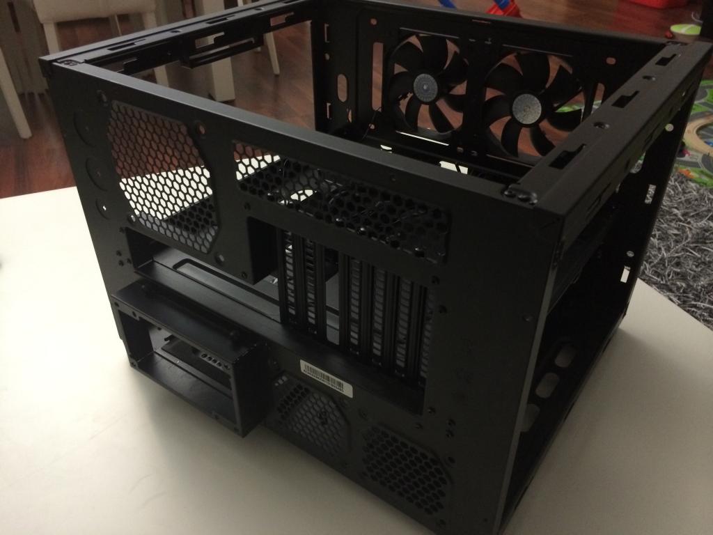  SATILMIŞTIR....CoolerMaster HAF XB (Pencereli)