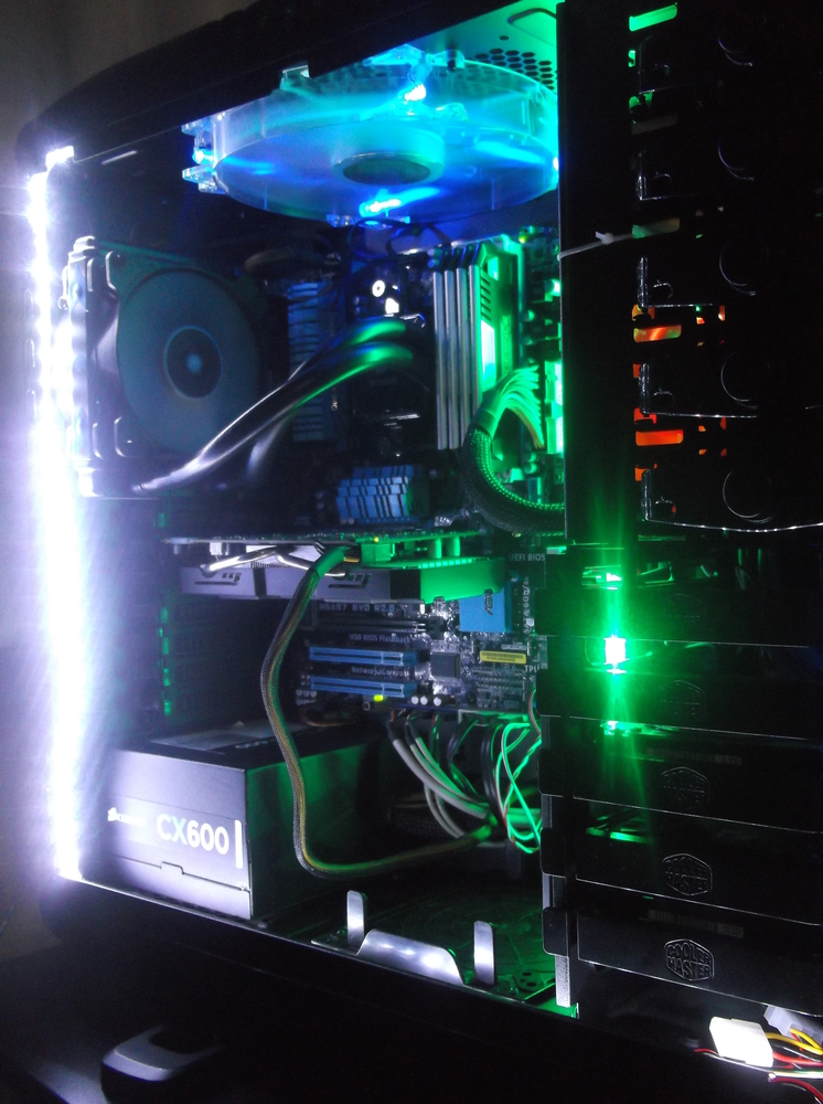  Cooler MASTER STORM SNİPER DEV SİYAH KASA &&&&&& İLK GELEN ALIR &&&&&&