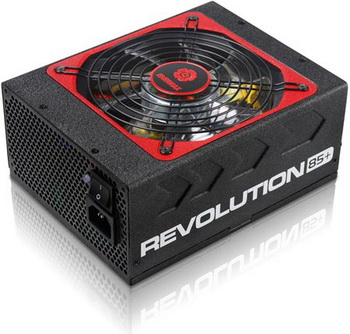 Aerocool oyuncular için hazırladığı Strike-X serisi yeni güç kaynaklarını duyurdu