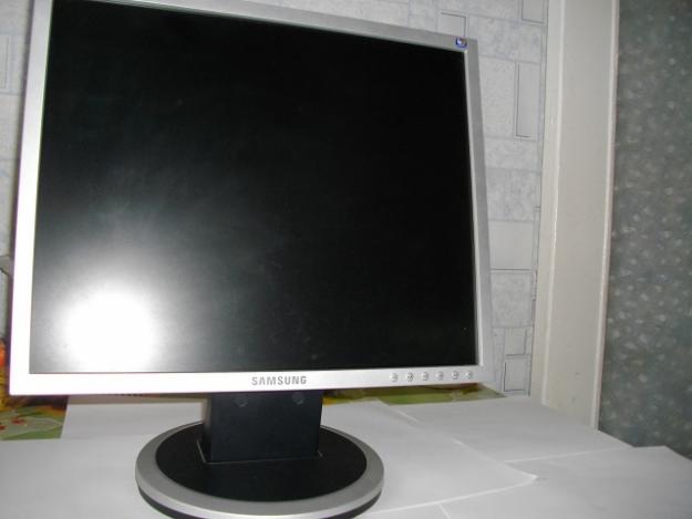  Samsung 940n 19 inch LCD Monitör