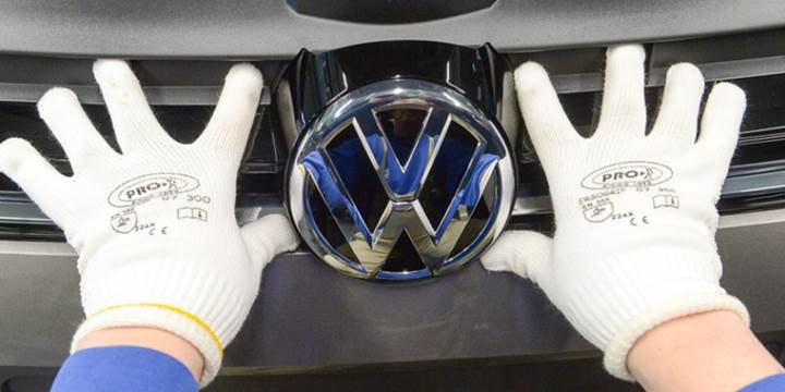 Volkswagen'da kriz büyüyor: Golf'ün üretimi durduruldu