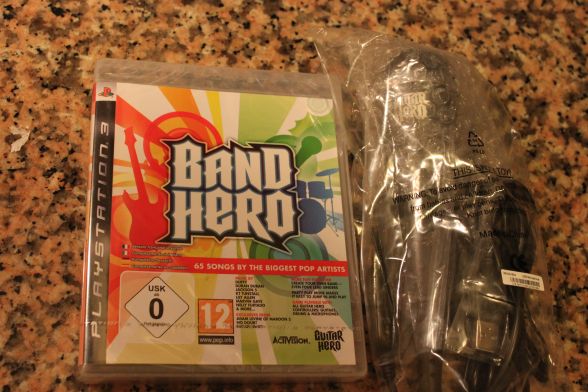  SATILIK SIFIR BAND HERO OYUN VE GUITAR HERO MİKROFON