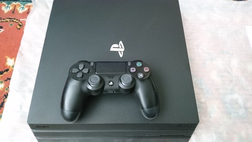 Satılık Kutulu Garantili Playstation 4 Pro..(Fiyat düştü 2200 tl)