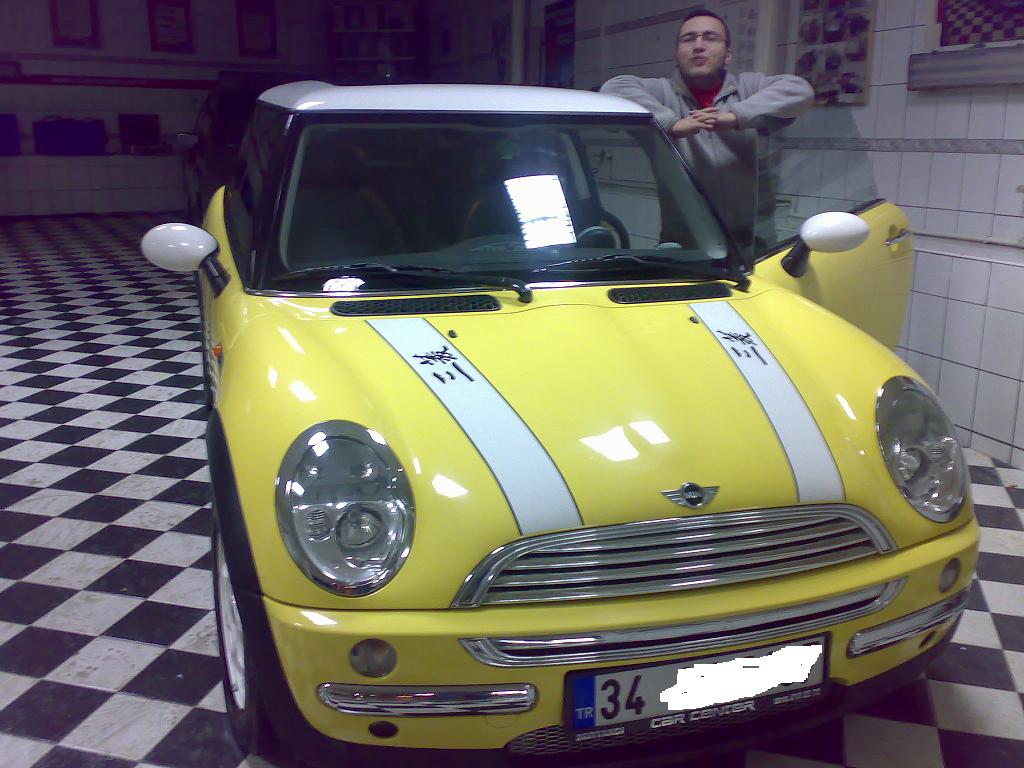  Minicooper üstündeki ve şeklindeki şerit ...