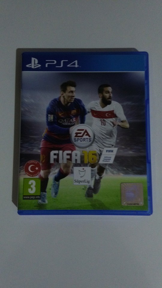  Satılık 140 TL  FİFA 16 [PS4] Oyunu Kutulu