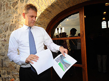  Karşıyaka Zübeyde Hanım Stadı
