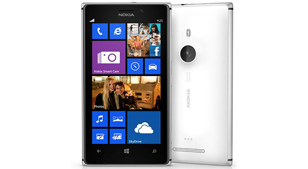 Nokia'nın en iyi telefonu: Lumia 925'in ilk tanıtım filmi ve değerlendirmeler