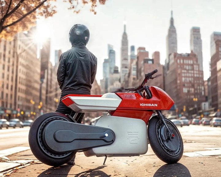 Akira'dan ilham alan retro-fütüristik elektrikli motosiklet geliştirildi