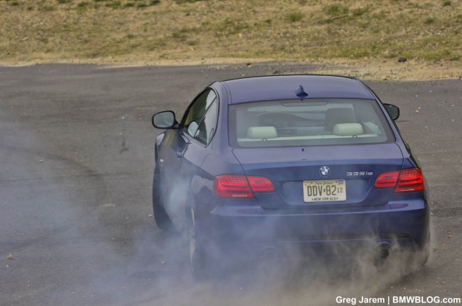  BMW 335İS .)  The Ultimate Driving Machine