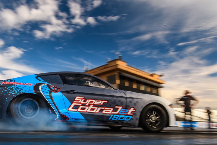 Daha hızlısı olmayacak: Karşınızda Ford Mustang Super Cobra Jet 1800